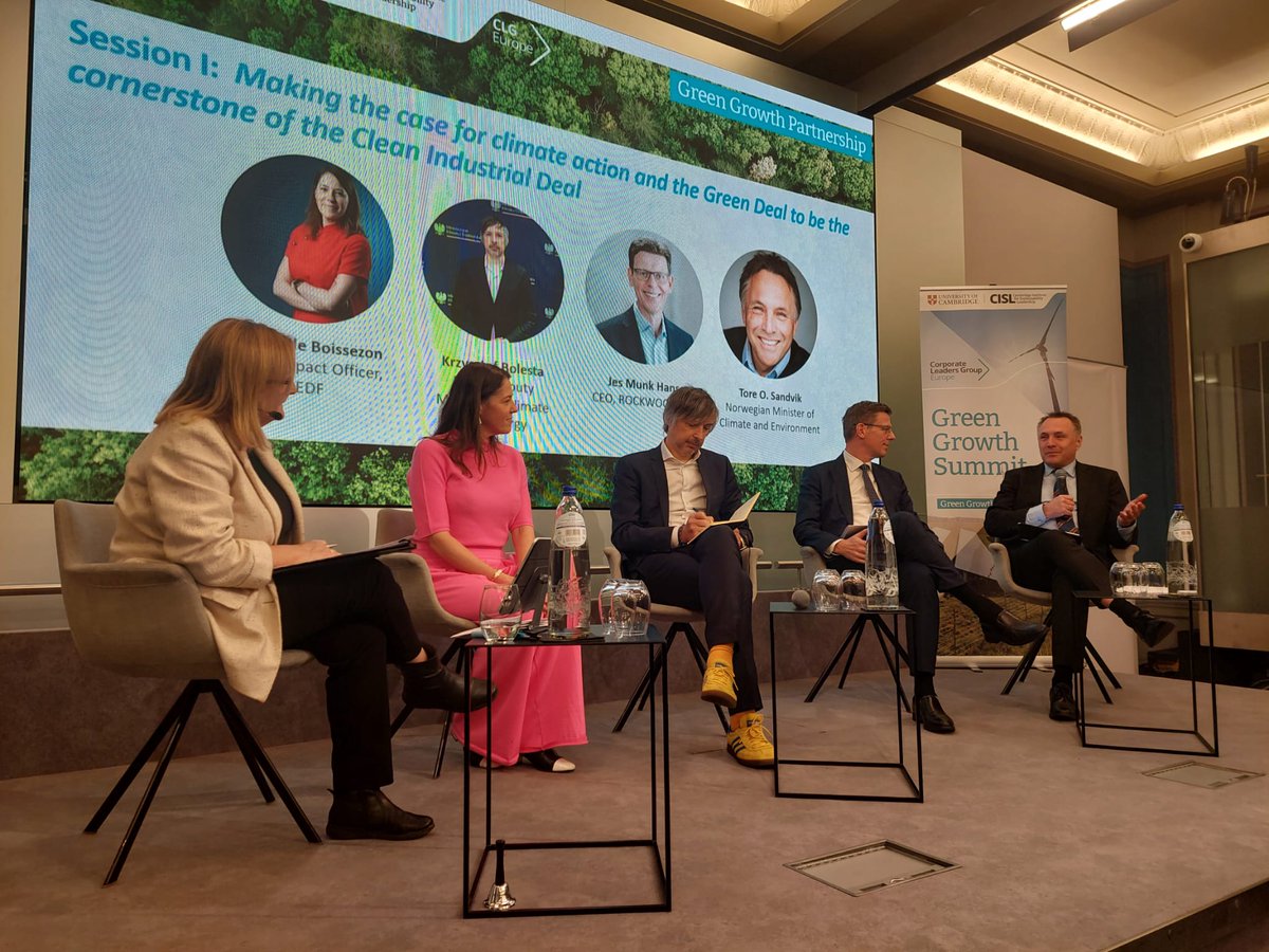 ClimateCLG's tweet photo. @DusikJan @EUClimateAction Tore O. Sandvik, Norwegian Minister of Climate and Environment describes the importance of access to affordable energy and metals; and how the Paris Agreement serves for businesses and countries around the world.

#GreenGrowthSummit2024 https://t.co/DDasudOsDT