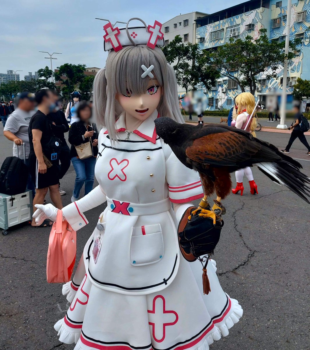 FFK慢報~
💉💘 : 準備好要出發了嗎伙伴
🦅 : ❓

用這張作代表好了，這次FFK沒拍多少照片，畢竟只出現3小時左右
#kigurumi #着ぐるみ