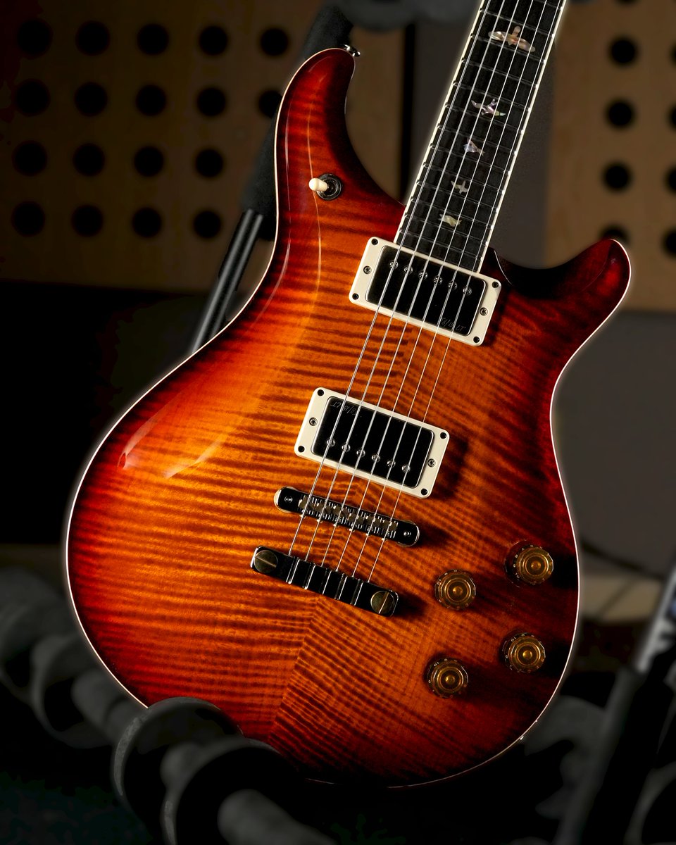 Piers Chats PRS Guitars tweet media