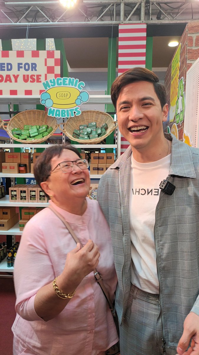 teray_guillermo's tweet photo. Ganda ng tawa mo nung tinanong ko asan si meng🤣😅
BENCH MOA https://t.co/wevuqSP4F0