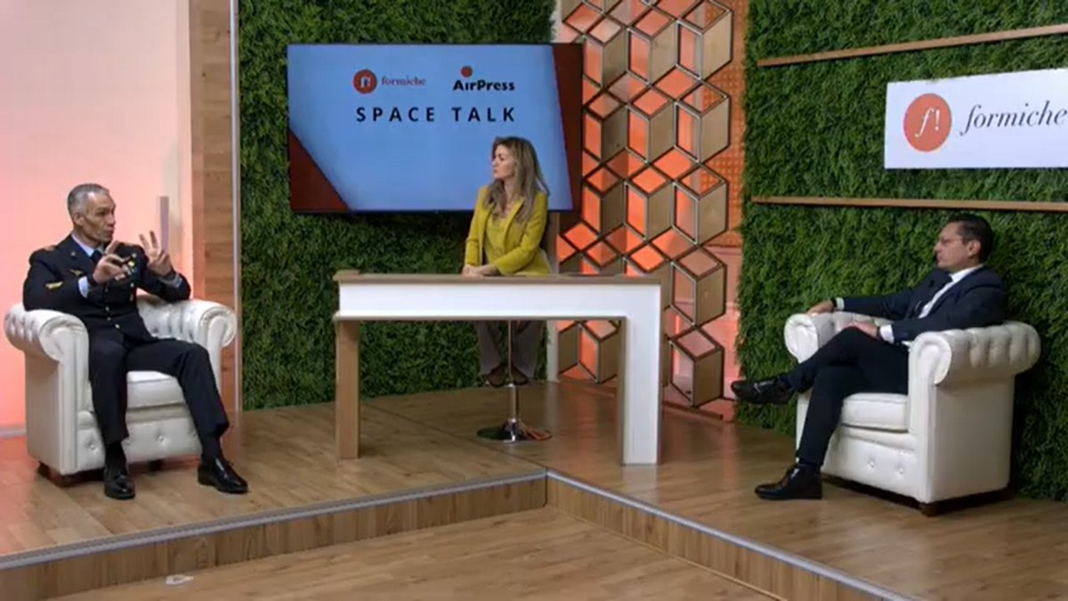 Formiche (@formichenews) on Twitter photo 🚀 Space talk tra <a href="/WalterVilladei/">Walter Villadei</a> e <a href="/LUCASALAMONE72/">Luca Salamone</a>
📽️Guarda il video ⤵️
🔗 formiche.net/2024/12/space-… 🚀 Space talk tra <a href="/WalterVilladei/">Walter Villadei</a> e <a href="/LUCASALAMONE72/">Luca Salamone</a>
📽️Guarda il video ⤵️
🔗 formiche.net/2024/12/space-…