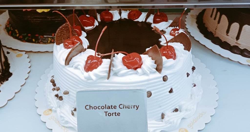 AKIMBO_888's tweet image. #AlphabetChallenge 
#WeekYforYummy 

#yummycake