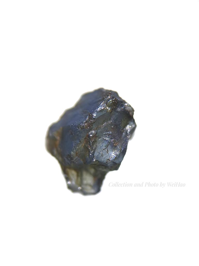 mapoepoe's tweet photo. サファイア
(Corundum var. Sapphire)
Dimensions : 2mm×2mm×2mm
台湾新竹東県関西鎮
Guanxi Township, Hsinchu County, Taiwan https://t.co/GJJQ08nuhv