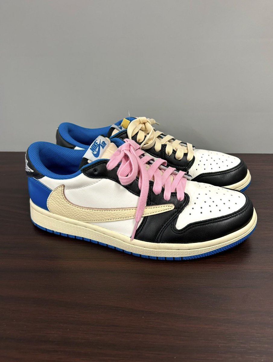 oreno_dry's tweet image. Travis Scott × Nike × Fragment 
Air Jordan 1 Low OG “Military Blue”

care cleaning &amp;amp;シューレース
スニーカーは基本洗えないのでケア的に👟

#travisscott #Nike #Fragment #airjordan #sneakers
 #スニーカー