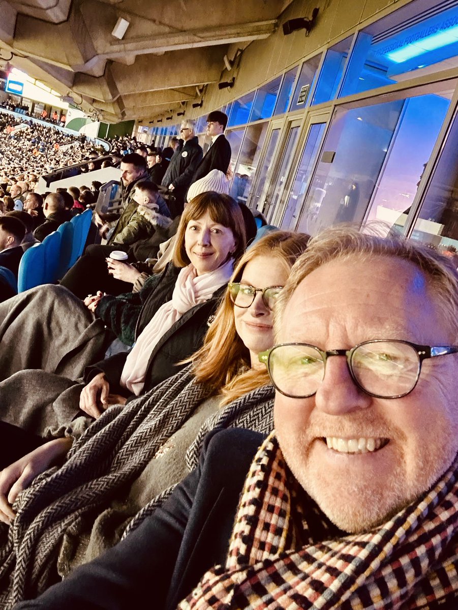 After a busy Saturday, an adrenaline-fuelled day at the Manchester derby yesterday (&amp; an epic win for the red side of town). Even with train meltdown &amp; 2 hour delay out of Euston, worth it for the glory. (And if you look closely enough, Mr Rooney was in the next box from ours)🙌🏻