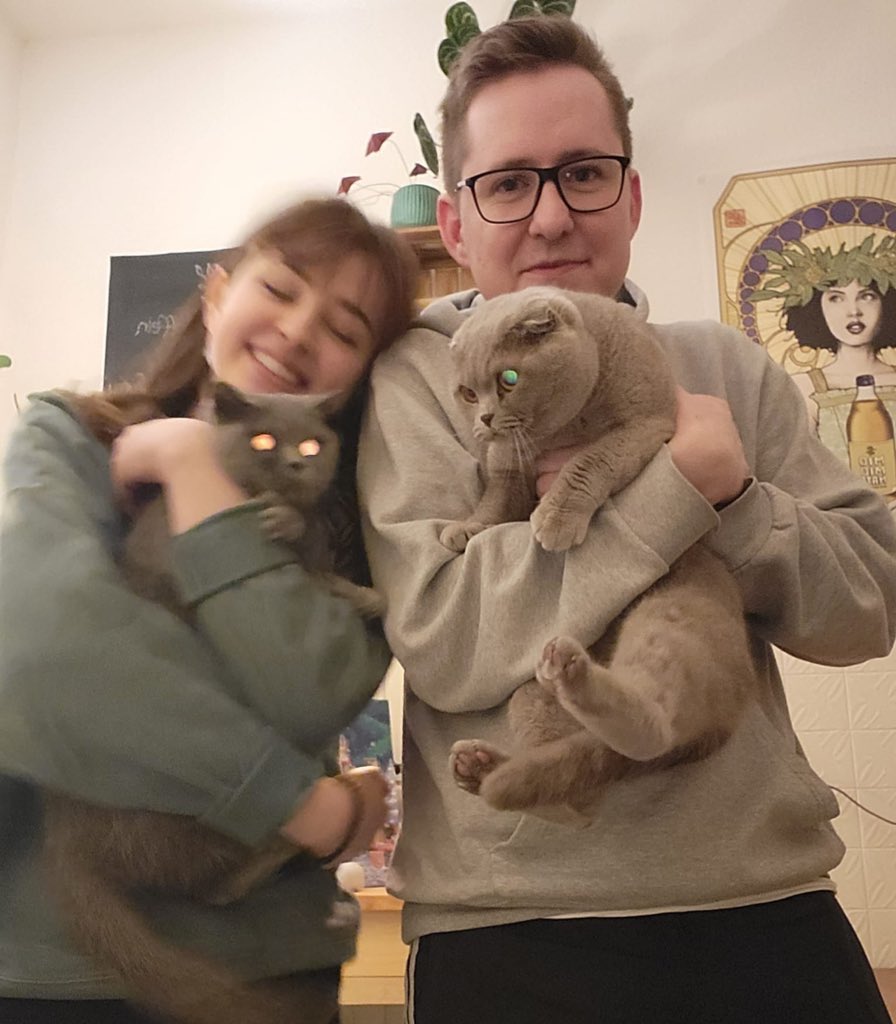 fobpfer's tweet photo. heute seit 4 jahren katzeneltern🥹🥹🥹 https://t.co/qcT4KGMfqS