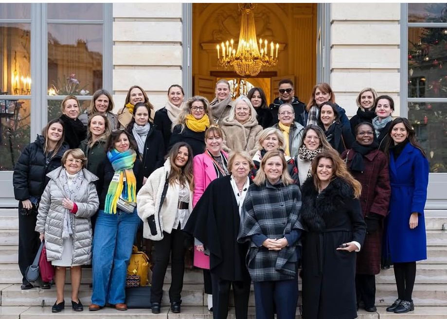 iborrasophie1's tweet photo. Des #FemmesEnOr aux côtés de @YaelBRAUNPIVET, Présidente de l’@AssembleNat ce matin ! #Actives https://t.co/Ew4hB5qQRU