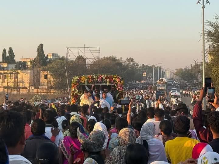 AshitLahane2's tweet photo. शहीद भीमसैनिक सोमनाथ सूर्यवंशी यांना अखेरचा क्रांतीकारी जय भीम 🥹💙 https://t.co/Y2k3i6NJZy