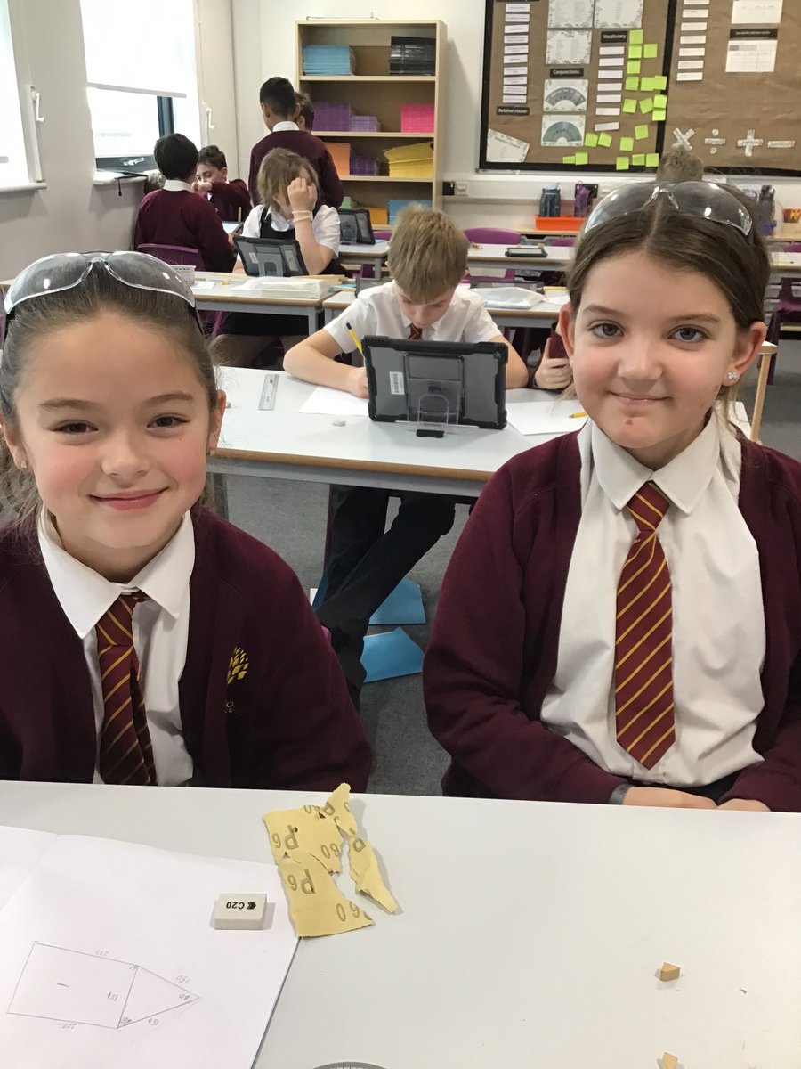 In Hazel Class this morning, we have been making a small scale bird watching hut…