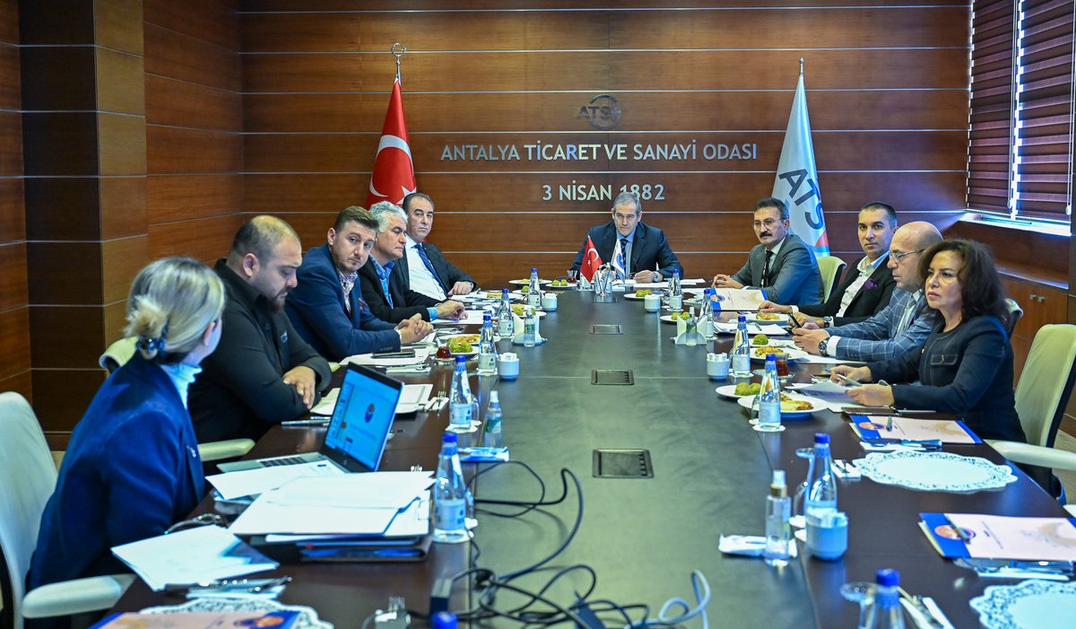 BAGEV Yönetim Kurulu Başkan Yardımcısı ve Yönetim Kurulu Başkanımız Yusuf KEYİK, Vakfın Olağanüstü Mütevelli Heyeti Toplantısına katılım sağladı. <a href="/YusufKeyik/">Yusuf Keyik</a>  <a href="/BurdurTSO/">Burdur Ticaret ve Sanayi Odası</a>  <a href="/Bagev/">BAGEV</a> 

Detaylar: facebook.com/photo?fbid=920…