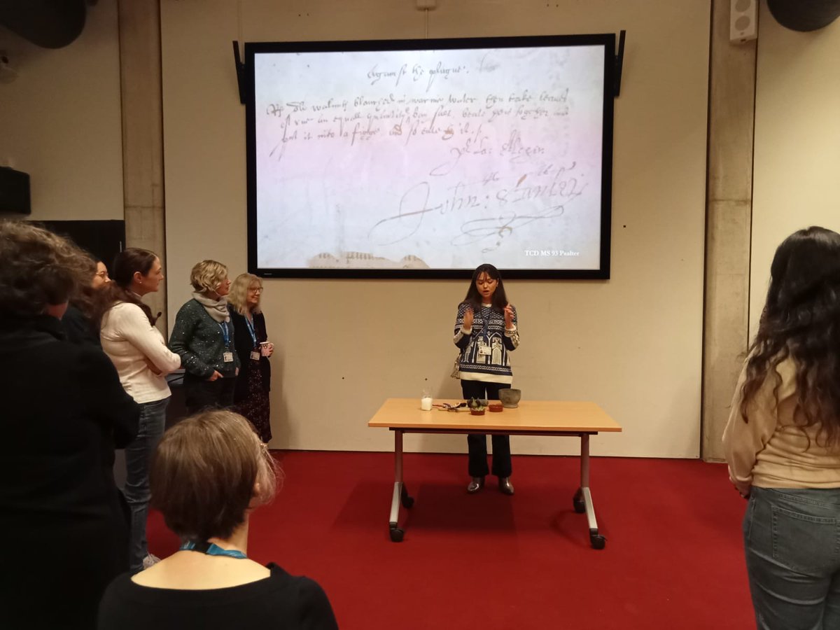TCDResearchColl's tweet photo. Last week the Manuscripts for Medieval Studies team shared some of their favourite medieval MSS w/ colleagues #ManuscriptMonday #VirtualTrinityLibrary https://t.co/S22xKxbWCc