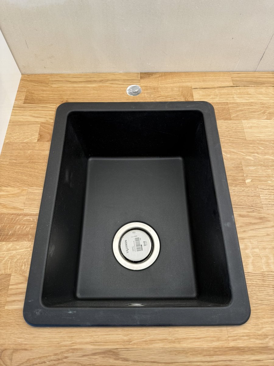 kaleta_michal's tweet photo. To będzie o @IKEA 🛋️ i montażystach z #ikea👷‍♂️ cz. 2. https://t.co/gyjBX35wUv