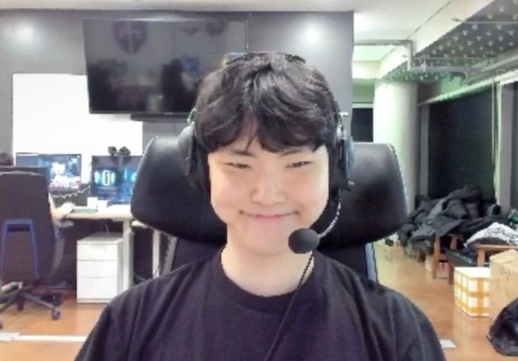 T1keriapics's tweet image. puppy coded 🐶                          cat coded 🐱