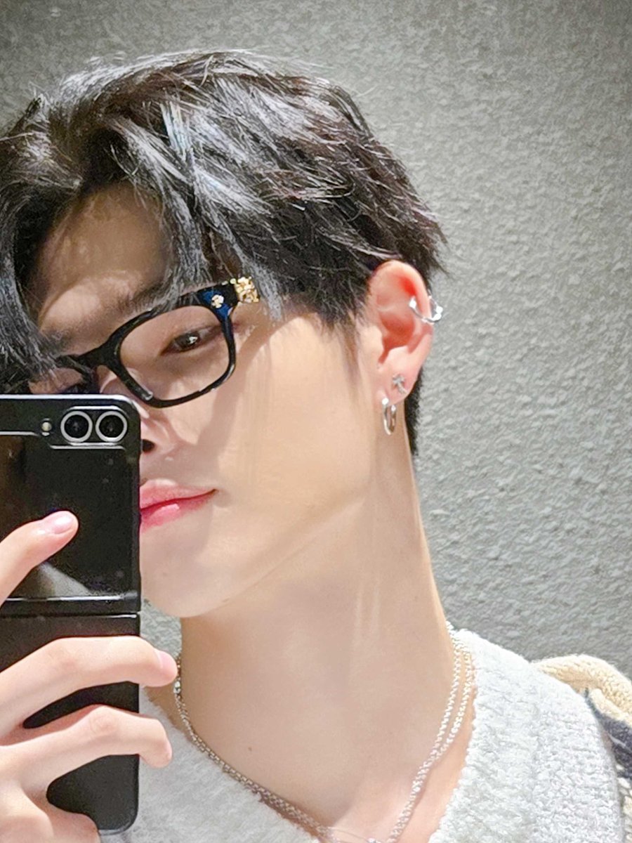 [ #니키’s Post ] 241216

#NI_KI: ENGENEs, what are you doing~~??

<a href="/ENHYPEN_members/">ENHYPEN</a> <a href="/ENHYPEN/">ENHYPEN OFFICIAL</a> #ENHYPEN #엔하이픈