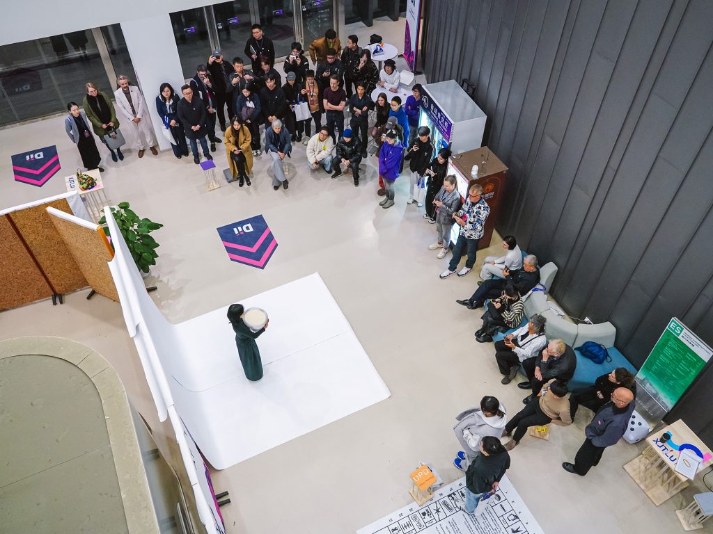 The Cumulus Regional Seminar on Inter-Cultural Innovation, held at #XJTLU, brought together global experts from academia and industry to discuss how design can address pressing challenges 🌍 Read more: bit.ly/4gghD9P
