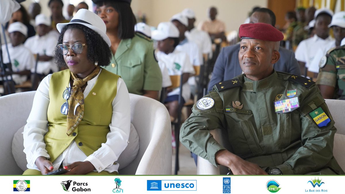 Parcs_Gabon's tweet photo. @Parcs_Gabon, en partenariat avec le @undpgabon, @unescolbv et #FMCT, a lancé la Campagne de verdissement et de sensibilisation en milieu urbain au Gabon 🌳🇬🇦. Ce projet ambitieux du programme #CAFI3,a démarré avec 30 élèves de #Lbv de l'École Publique du bas de Gué Gué.#ANPN https://t.co/2KUwPVMyj5