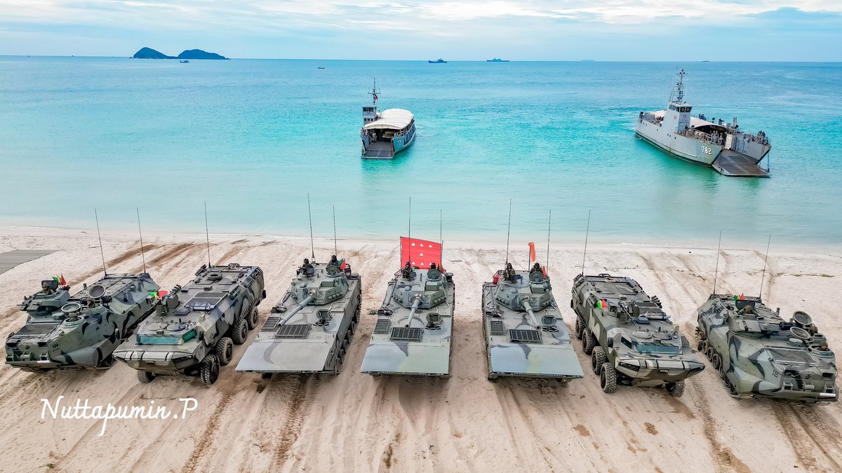 aag_th's tweet photo. 🇹🇭⚓️AAG_th บันทึกประจำวัน: นาวิกโยธินไทยนำรถหุ้มเกราะล้อยางลำเลียงพลสะเทินน้ำสะเทินบก #AWAV 8x8 ร่วมฝึกการยุทธ์สะเทินน้ำสะเทินบกครั้งแรก
https://t.co/lLD6vBDfiB
#Thailand #Navy @prroyalthainavy #กองทัพเรือ #Marines #นาวิกโยธิน #Chaiseri #Vehicle https://t.co/TCTd4kmGpQ