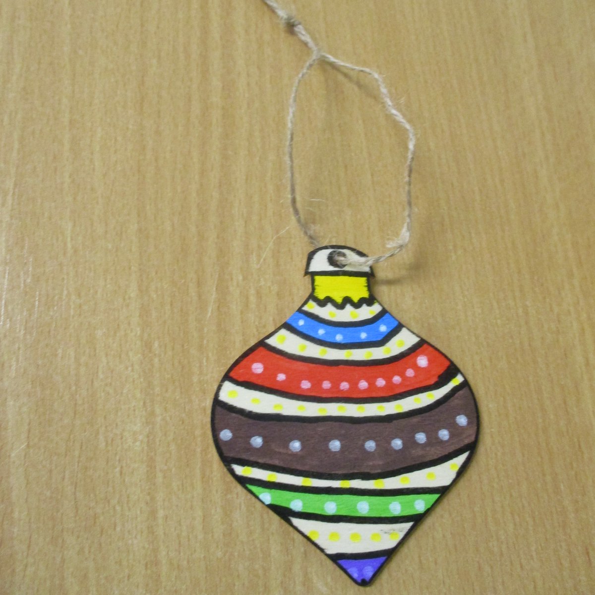 Last week in Activity Club we got crafty for Christmas! At Catherine Court we made mistletoes ink pictures with the baby and toddlers, made sock snowmen with rice, wooden colourful baubles to hang on our Activity Club Christmas tree and created lots of glass glitter baubles.