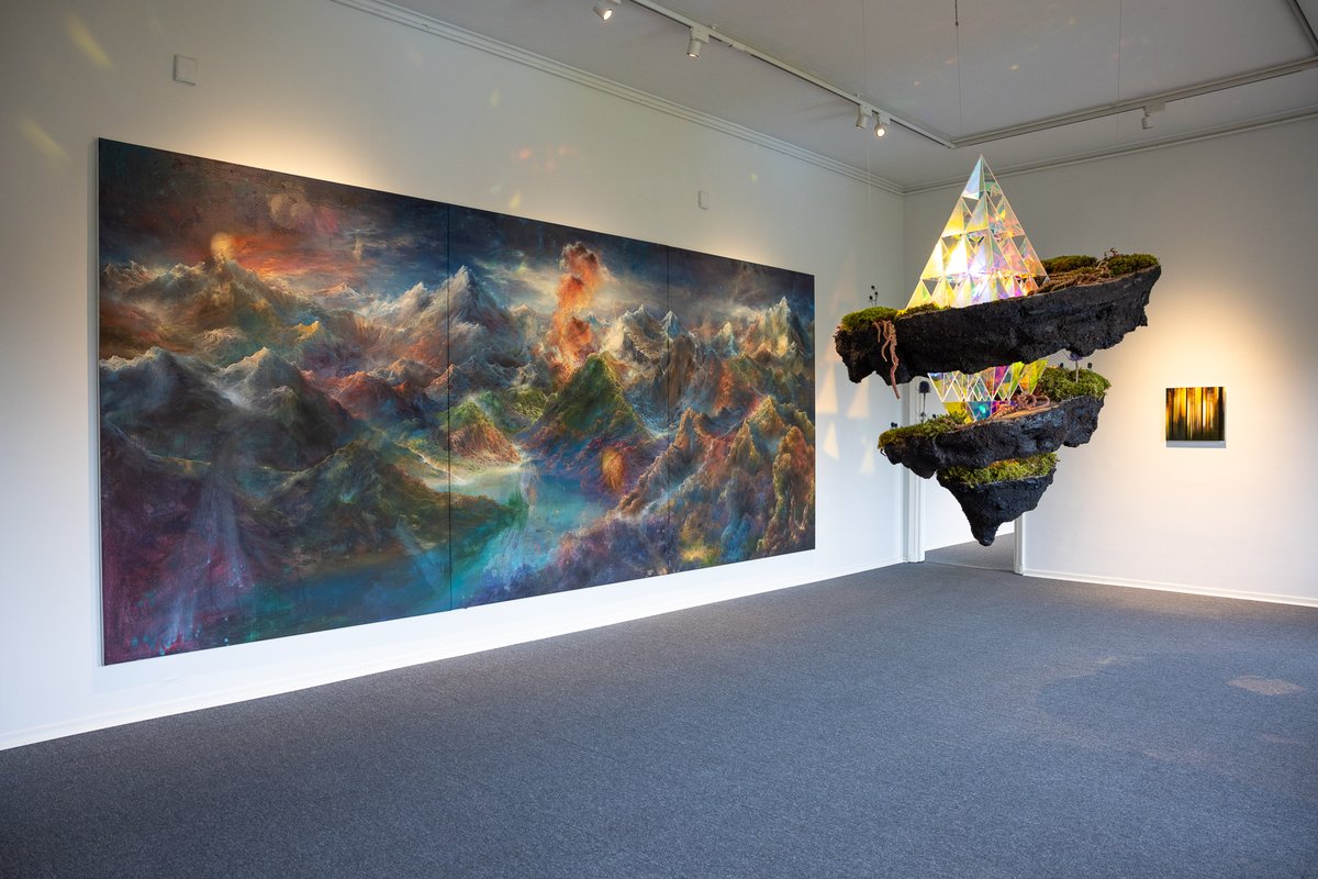 Yleisöopastus Ars Novan molempiin näyttelyihin järjestetään to 19.12. klo 16-17. Esillä ovat Mikko Paakkolan näyttely RED ja Us And Them – läheltä ja kaukaa -näyttely. Tervetuloa! bit.ly/3DhUQvI