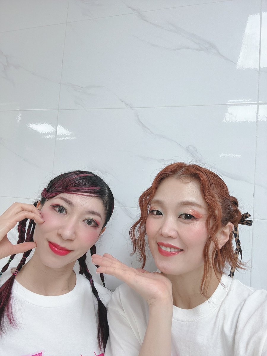 mido_midoringo's tweet image. ayumihamasaki ASIA TOUR 2024A
~I am ayu〜
上海、成都、寧波、広州と廻らせて頂きました!🇨🇳🐼✨
中国の皆さんの物凄い熱気とあゆちゃんの物凄い人気を肌で感じて、
歌や音楽で繋がれるエンターテイメントの素晴らしさと感動を沢山頂きました!
ありがとうございました🙏
#ayuasiatour2024
#谢谢