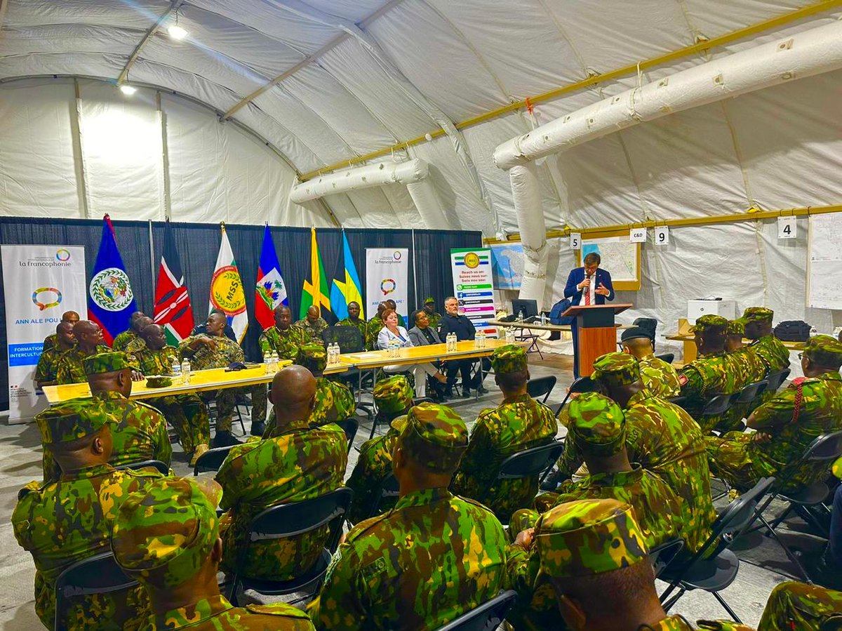 French Ambassador to Haiti Awards French/Creole Language Certificates

When the first Kenyan contingent arrived at Toussaint Louverture International Airport on June 25, 2024, followed by the second contingent in July, many skeptics questioned how they would overcome the language