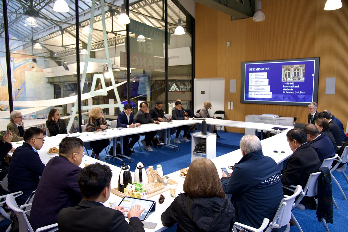 FrenchEmbassyPH's tweet photo. 🇵🇭🤝🇫🇷 With the @DOSTphl delegation, #PHWeekInParis concludes at @CampusFrance where DG Donatienne Hissard and the team presented France's efforts in promoting higher education and research globally. They explored ways to enhance academic exchanges for Filipino scholars in France https://t.co/n6S5fQPWAC