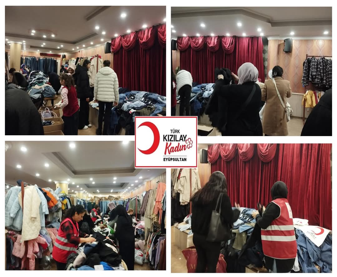 #GünlerdenOkullarımız
#İyilikEyüpsultan
#DayanışmaHaftasında
Hayırseverlerimizin katkıları ile 🇹🇷🌙  #KadınKızılay’ımız ve gönüllülerimiz, çocuklarımızın ve ailelerinin yüreklerine dokunmaya ve gönüllerini almaya devam ediyor.
#SensizOlmaz
#İyiKiVarsınız