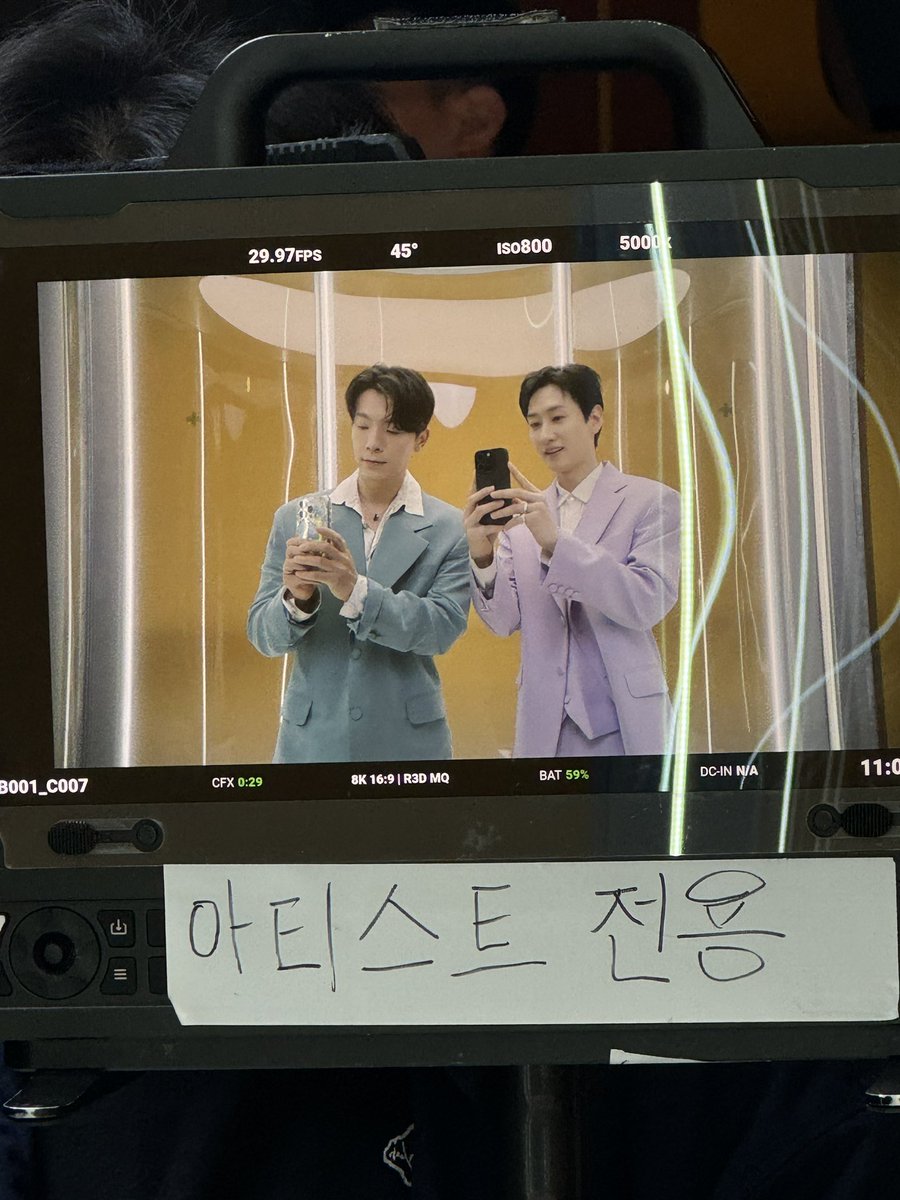 elf_hasu's tweet photo. 디앤이가 벌써 13주년이래~~~~~~💙💙 https://t.co/dMBy8jHyX4