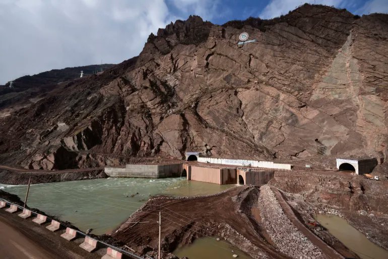 RightsinDevt's tweet photo. Providing funding to a repressive regime to construct the ‘highest dam in the world’ is clearly a recipe for disaster.

Yet, tomorrow the @WorldBank is set to vote on the #Rogun dam in #Tajikistan, despite it risks displacing +60,000 people.

📢Share widely this op-ed for @AJEnglish by @eugenesimonov2 (Rivers without Boundaries) & @MKochladze (@ceebankwatch) & join us in calling the #WorldBank to consider alternative proposals & don't fund a potentially catastrophic mega-project in a country where people can't safely raise concerns.

https://t.co/LemOYK6kgs