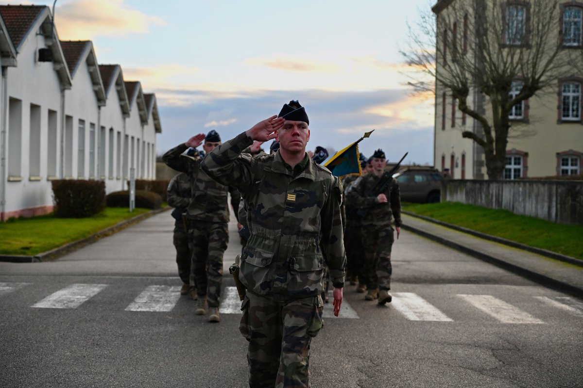 #mondaymotivation 

La discipline commence par un pas. Le reste suit avec courage et détermination. 📡⚡️

<a href="/armeedeterre/">Armée de Terre</a> <a href="/armeeszne/">Armées Zone Nord-Est</a> <a href="/CATNC_FR/">CATNC</a>