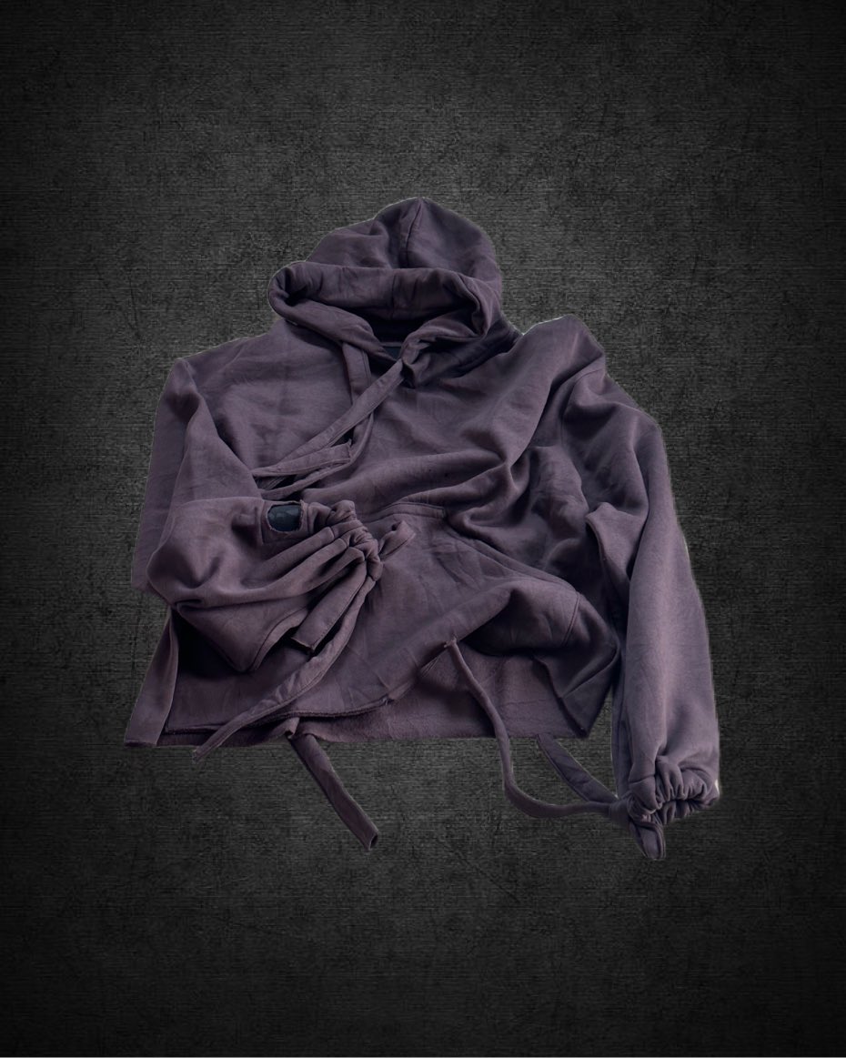 sanfraPR's tweet photo. FREE ME HOODIE I 

ULTRA WIDE HOOD 

ADJUSTABLE HOOD AND WRISTS 

CROPPED/BOXY FIT 

AVAILABLE AT https://t.co/rEWUidAwnO

⚖️⚖️⚖️ https://t.co/FGdL3LMTVU