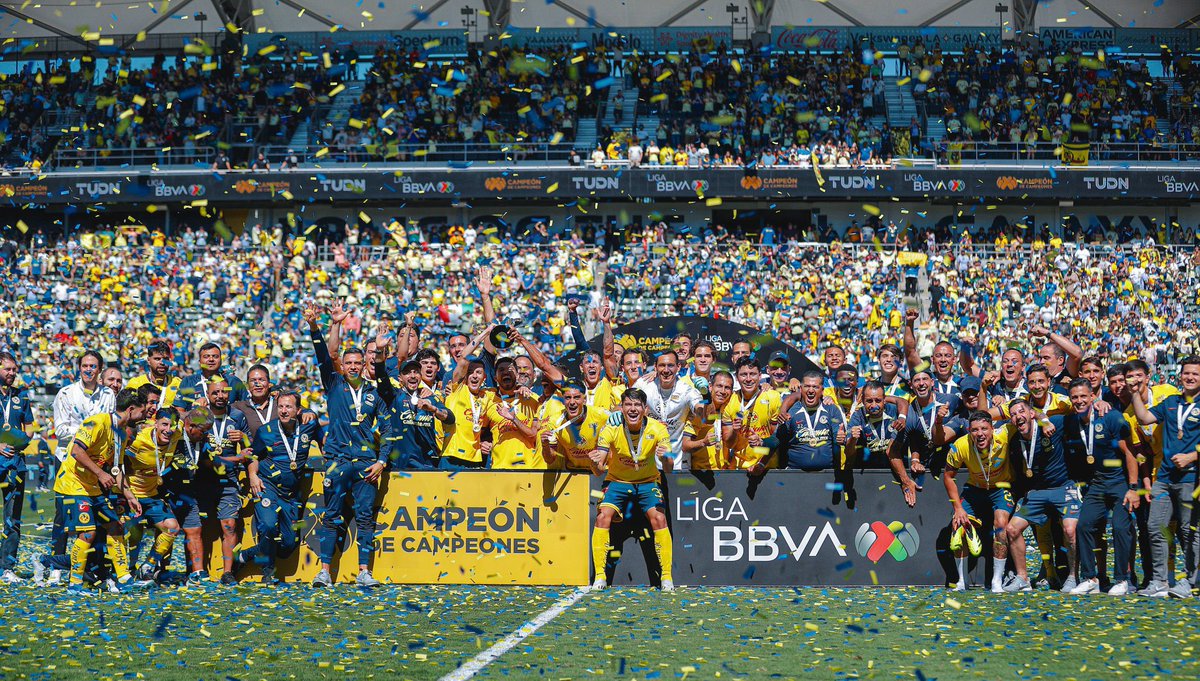 YhgBrandon12's tweet photo. UN AÑO LLENO DE TÍTULOS Y DE GRANDEZA🦅💛💙🏆 https://t.co/DkDJUTU1NJ