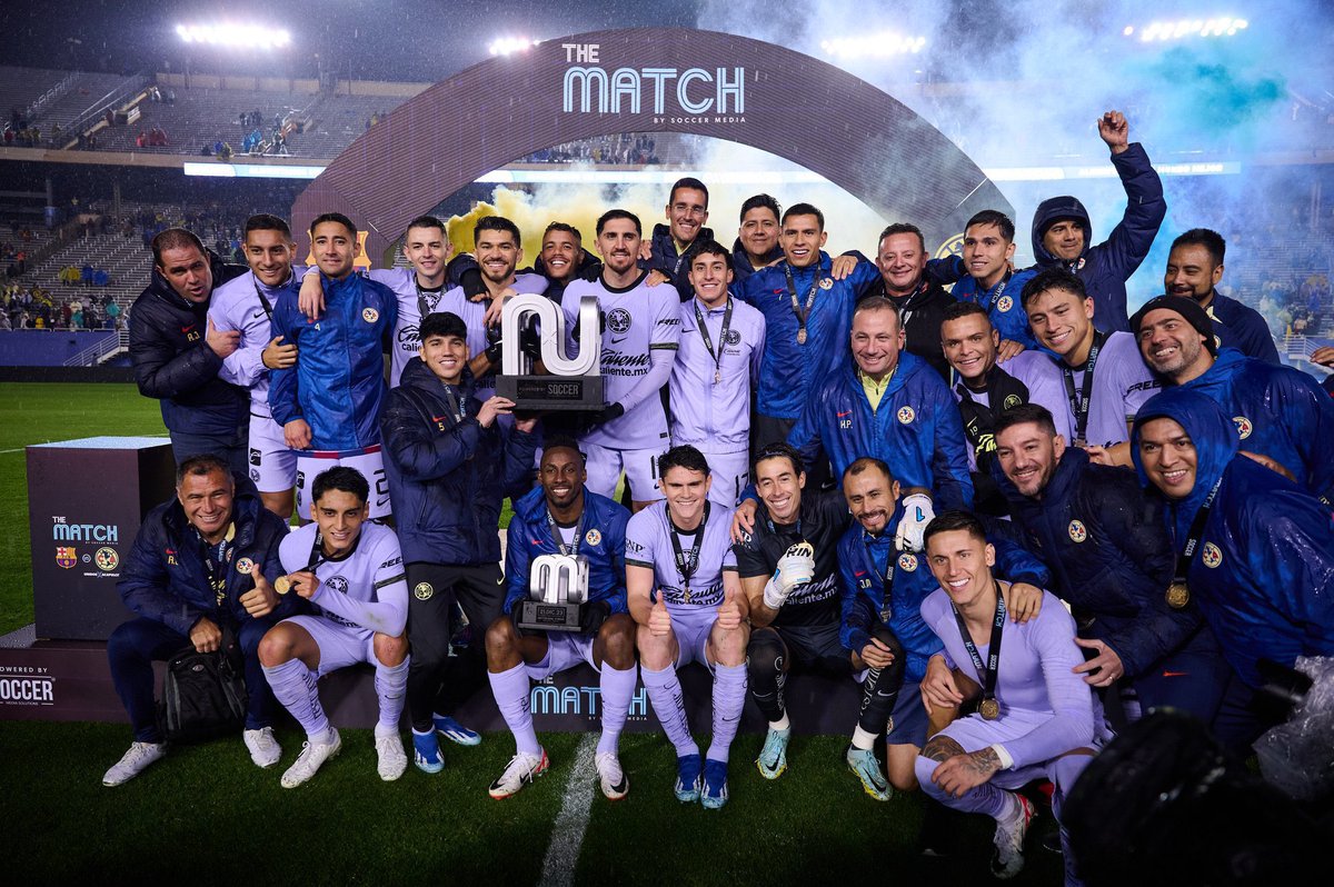 YhgBrandon12's tweet photo. UN AÑO LLENO DE TÍTULOS Y DE GRANDEZA🦅💛💙🏆 https://t.co/DkDJUTU1NJ