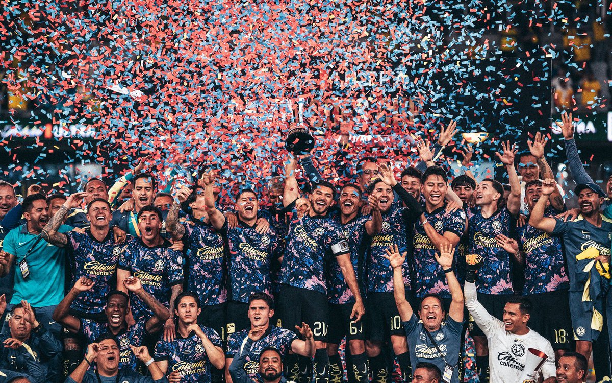 YhgBrandon12's tweet photo. UN AÑO LLENO DE TÍTULOS Y DE GRANDEZA🦅💛💙🏆 https://t.co/DkDJUTU1NJ
