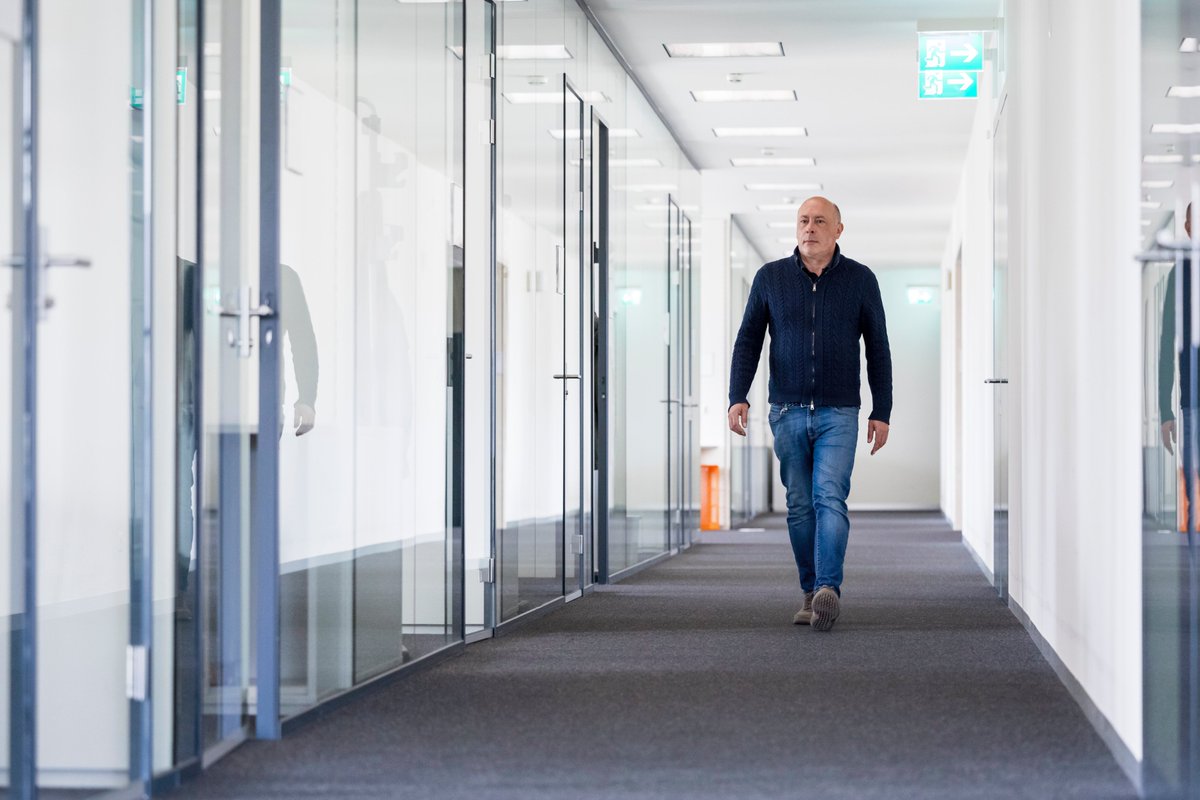 hpcch's tweet photo. As we look to 2025, we bid farewell to Michele De Lorenzi, a co-founder of #hpcch, who will lead ETH Zurich Campus Heilbronn. Thank you for 16 years of dedication, Michele!  #HPCCommunity https://t.co/oJ4Ty5DXdu
