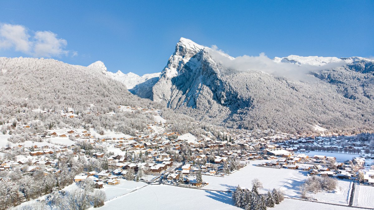 AlpsAccom's tweet photo. Samoëns 😍 https://t.co/nliRLN57Y8