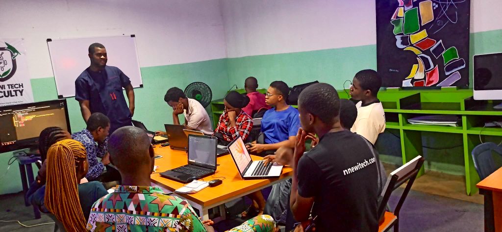 TechFacultyNG's tweet photo. New week, new opportunities with Nnewi Tech Faculty!✨

Start your journey toward mastering tech skills today. 

Registration is still open for our January classes—don’t wait to create the future you deserve!

#NnewiTechFaculty
#MondayMotivation #TechForTheFuture #LearnTechWithUs https://t.co/8WSyK3WD3Z