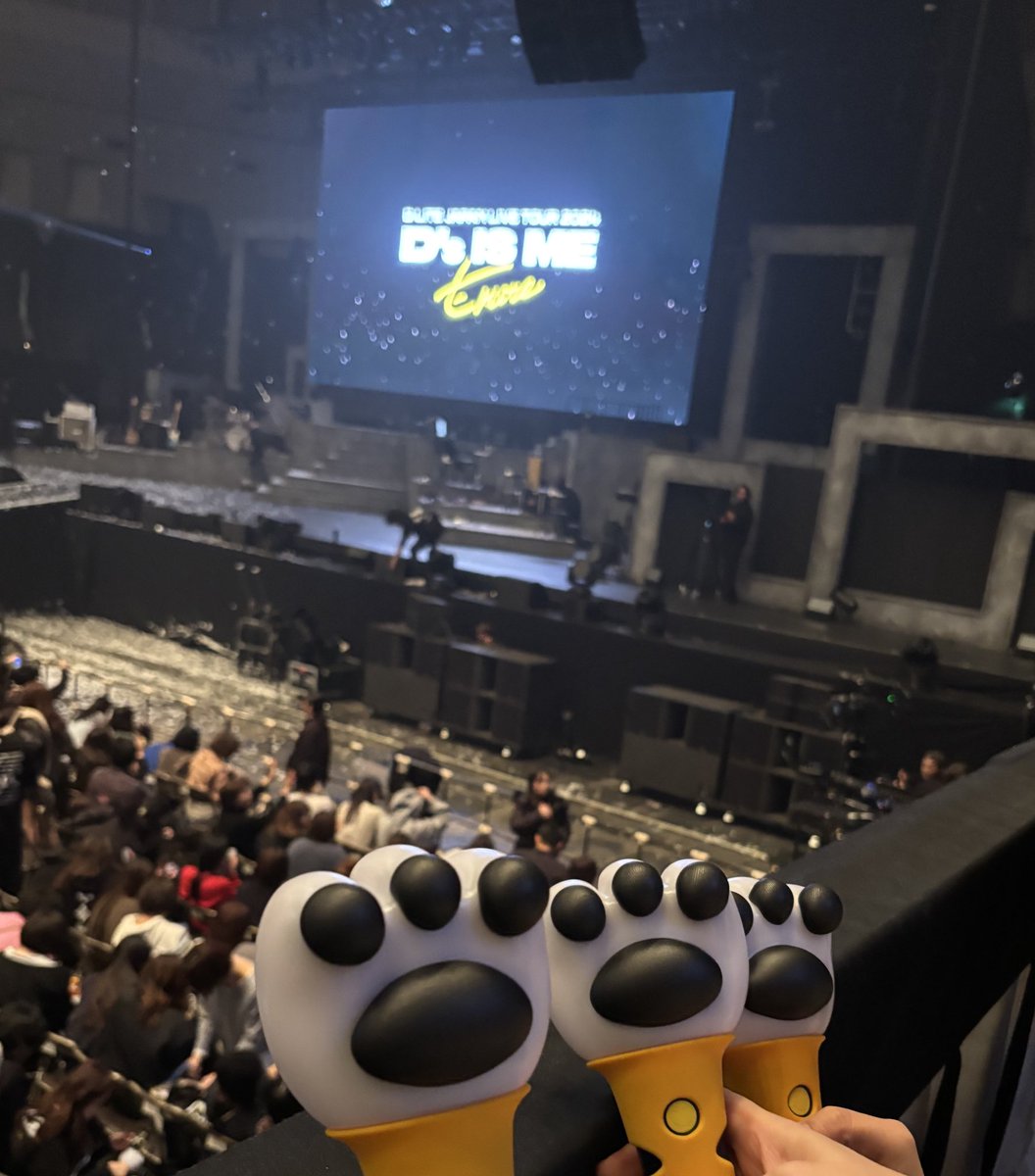L03519414's tweet photo. 歌うたいのバラッドもBIGBANGメドレーも全部やばかった号泣した😭
テソコンいつも楽しい💛

#テソン #대성 #DAESUNG #DLITE  #Ds_IS_ME #Ds_IS_ME_Encore https://t.co/22f1kKVcnM