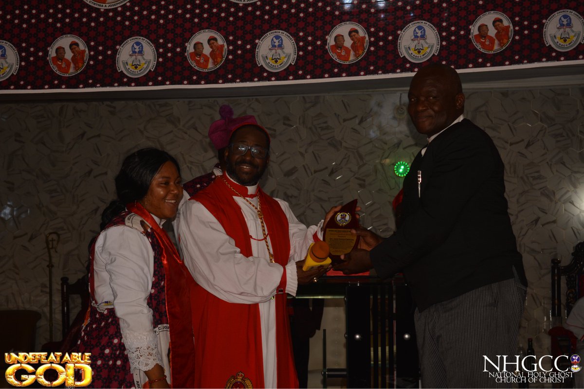 nhgccoshodi's tweet photo. Honoring Excellence. The Archbishop presents awards to celebrate dedication, impact, and outstanding service.

#conventionhighlights
#TheUndefeatableGod
#AnnualConvention2024
#60thanniversary
#monthofdecember
#monthofdivinedominion
#nhgcconline https://t.co/cW8U3FzYCk