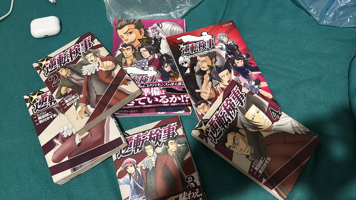 ryth_lock's tweet photo. Just crawling out of the grave to show that my Edgeworth dealer at it again with the goods! Also I thought they were wearing cow print at first XD https://t.co/fTf3cW9WIU