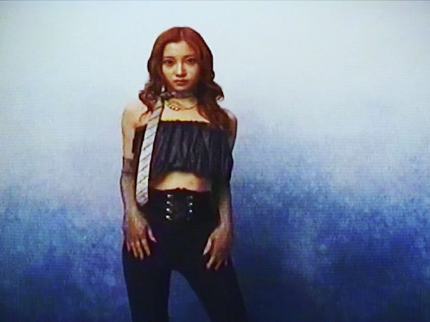 Ge6J4FnbsAALSFO?format=jpg&name=900x900