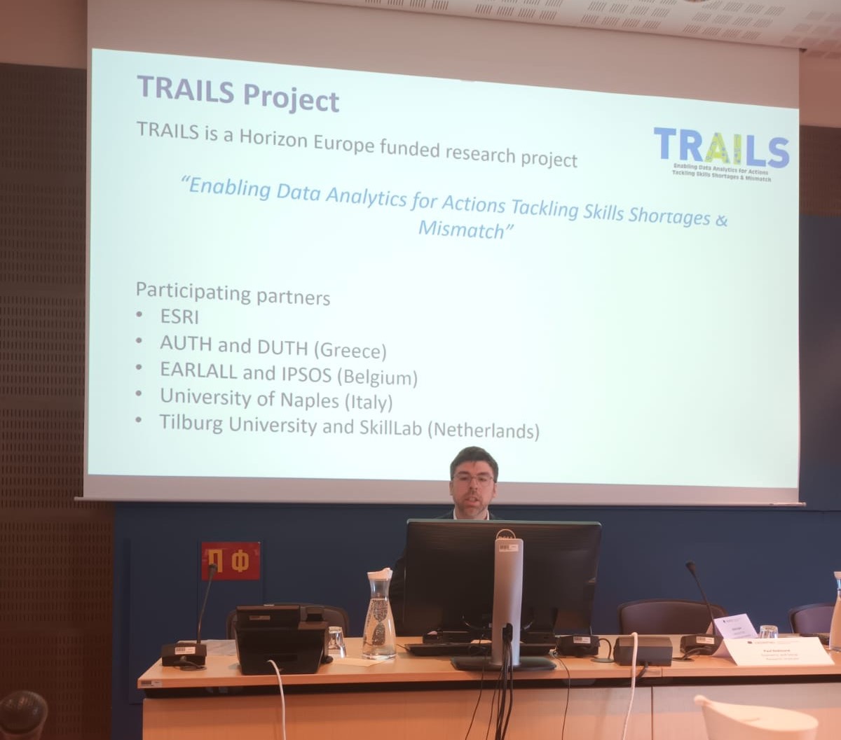📚The #EUProjectTrails was showcased at the <a href="/Cedefop/">EU_Cedefop</a> workshop in Thessaloniki!  
<a href="/PaulRedmond9/">Paul Redmond</a>  (<a href="/ESRIDublin/">Economic and Social Research Institute (ESRI)</a>) presented key findings on educational mismatches &amp; remote work's impact on EU labour markets.

#ESJS2 
🔗trails-project.eu/trails-project…