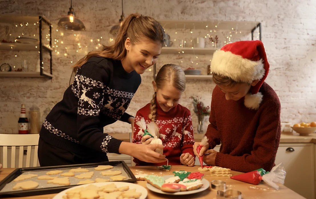 This Christmas, make sure you enjoy yourself, but don't forget to look after your teeth!  We have a great range of company dental insurance if you would like to ensure all your employees are protected.
getdentalplans.co.uk/post/the-denta…
#dentalcare #dentalinsurance #dentalhealth