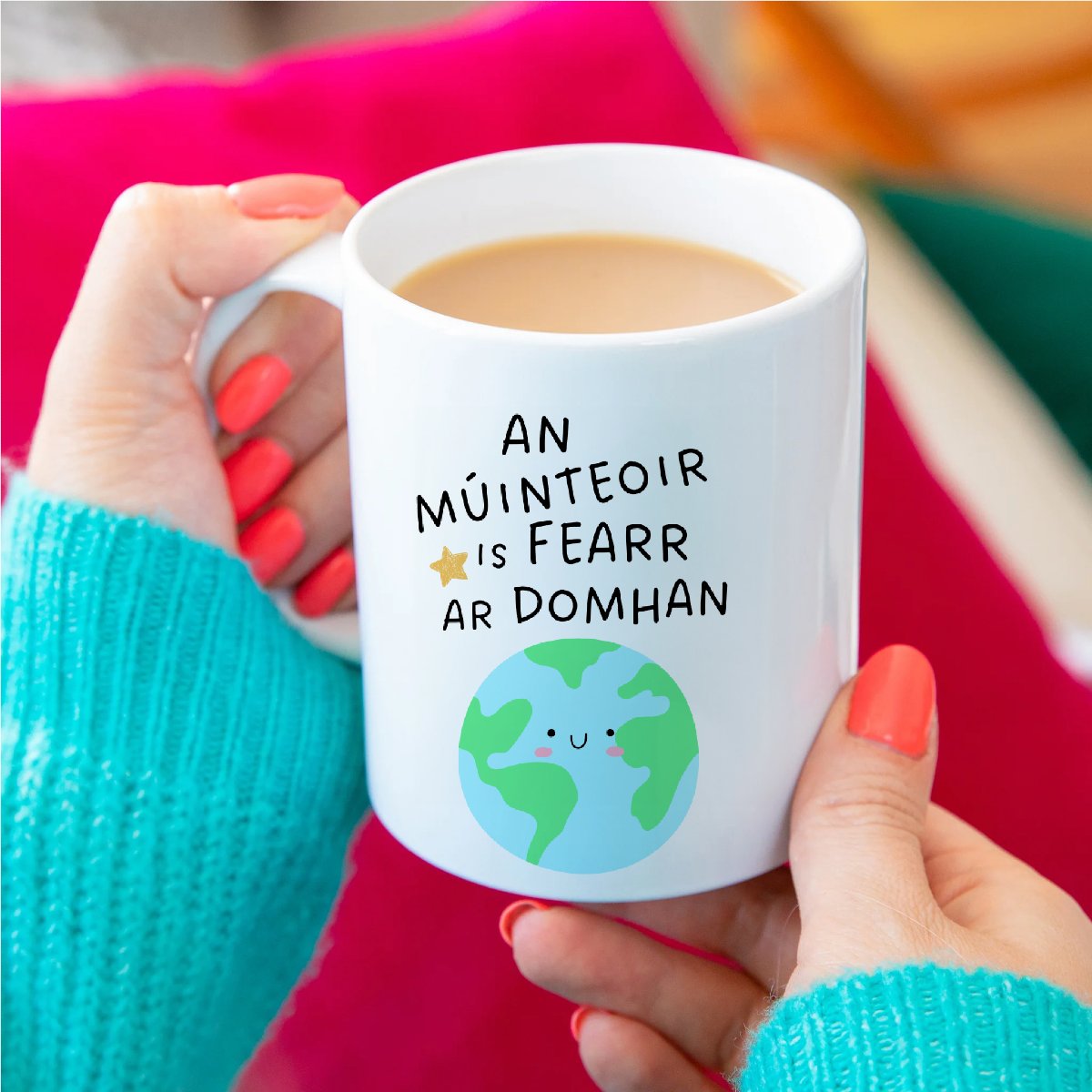 Show your appreciation with our ‘The Best Teacher in the World’ mug—because great teachers deserve a little extra love every day!🌍🌟