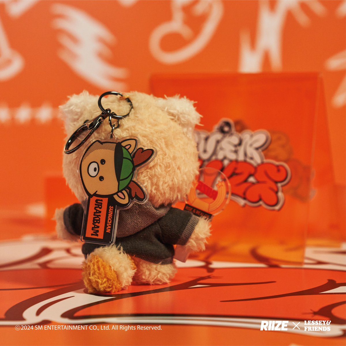 Qoo10_entame's tweet photo. [🎧𝗥𝗜𝗜𝗭𝗘 𝗫 𝗟𝗘𝗘𝗦𝗘𝗬🧸]
KEY RING &amp; PHOTOCARD SET
販売開始しました！
こちら👉https://t.co/sWYoy3heY0
Qoo10検索からも【RIIZE LESSEY】でチェック👀❣️
#RIIZE #LESSE #ライズ #Qoo10 #Qoo10_kpop https://t.co/rHqretb52e