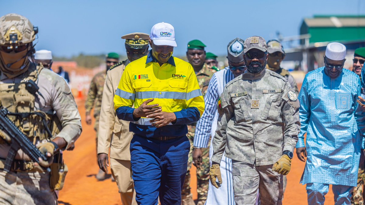 GoitaAssimi's tweet image. À Bougouni, j’ai inauguré la mine de lithium de Goulamina, un projet stratégique pour le Mali. Il créera des milliers d’emplois et positionnera notre pays comme un acteur clé de l’industrie mondiale des batteries lithium-ion. Un pas vers le développement durable. #Mali #Lithium