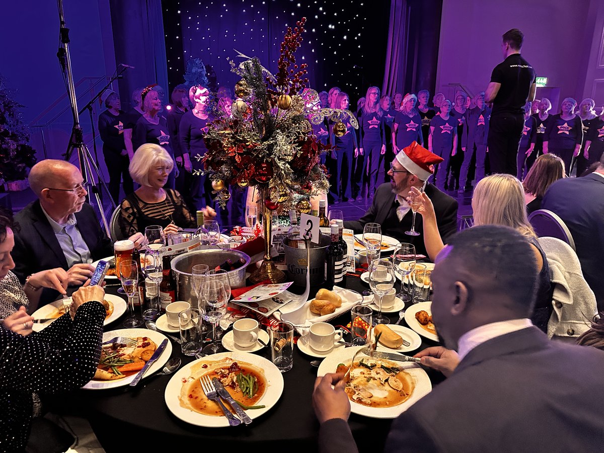 SecurityTaurus's tweet photo. On Saturday, we were so proud to sponsor the @Sidley_OUAS Charity Ball, an event that brought together many wonderful people to support an important cause. #charity #xmasball #taurussecuritygroup https://t.co/K0AE6hFBYC