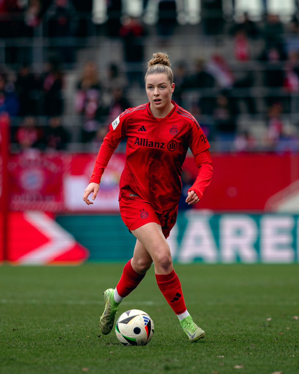 FCBfrauen's tweet photo. Das sind die besten Bilder von unserem letzten Heimspiel in diesem Jahr. 📸

#FCBayern #FCBPDM #MiaSanMia https://t.co/qRqv91xmpX