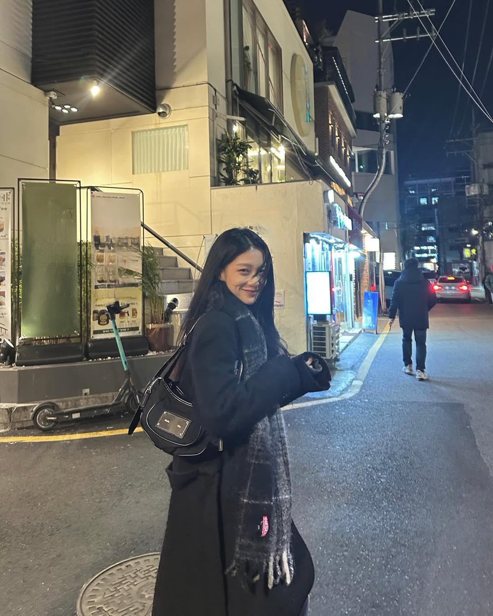 fromis9_item's tweet photo. 241216 인스타 목도리 #서연

DIESEL 디젤
24FW 디젤 머플러 스카프
₩ 129,000

https://t.co/kCP30JNIdO

#프로미스나인 #fromis_9 #이서연 #seoyeon https://t.co/2iglCnoWKX