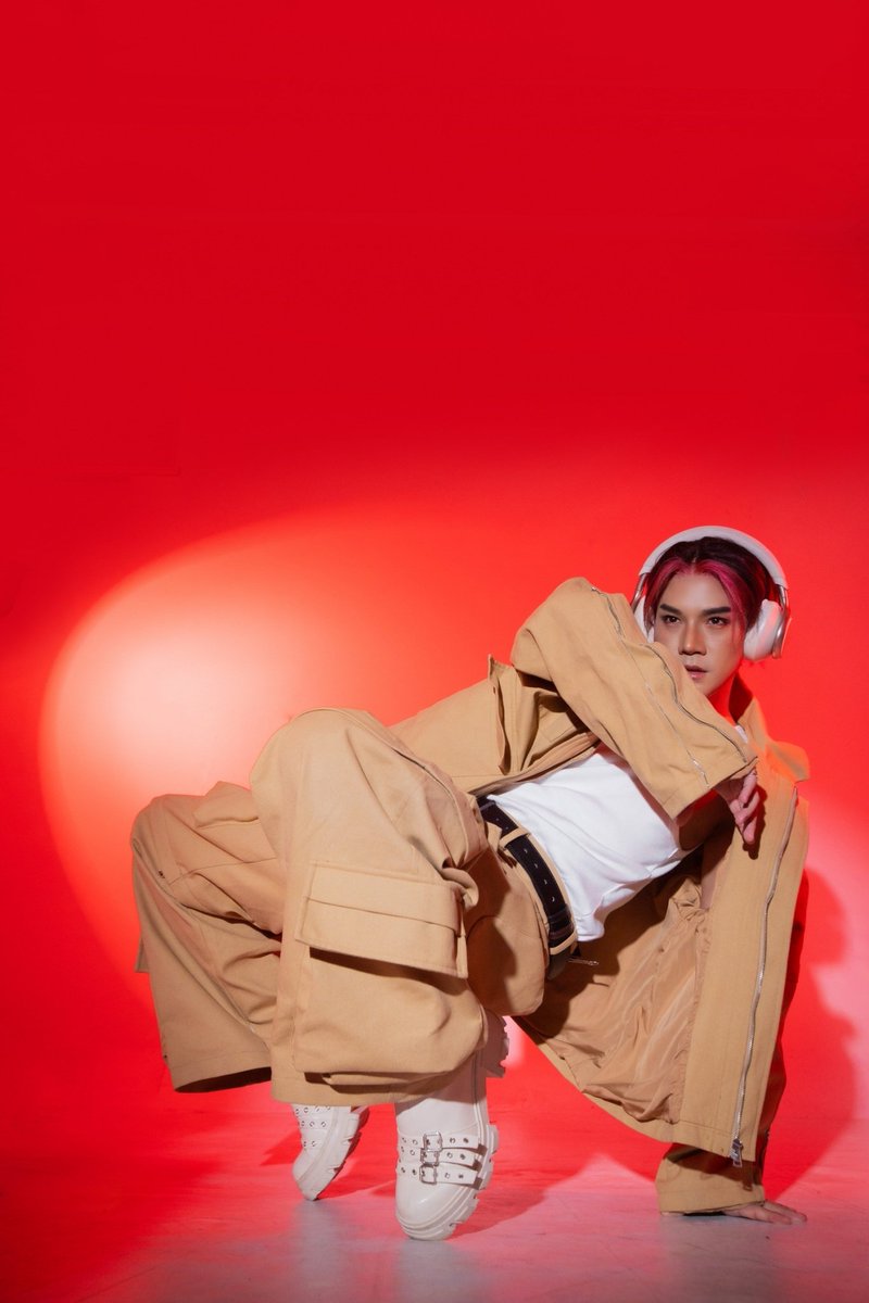 🍰 🎂 Happy 37th birthday to ME 🎂 🍰